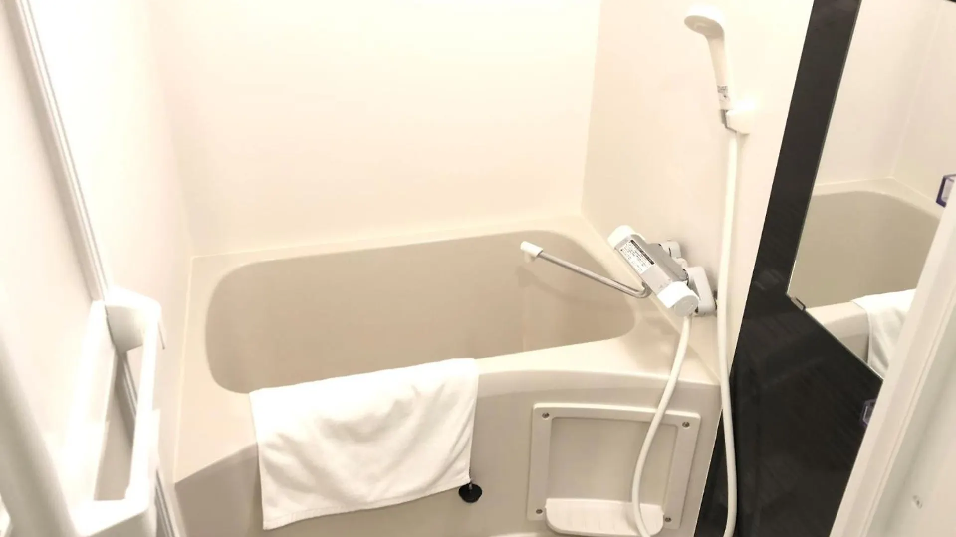 Apartment Rlis-House Shin-Osaka Kita - Vacation Stay 9521